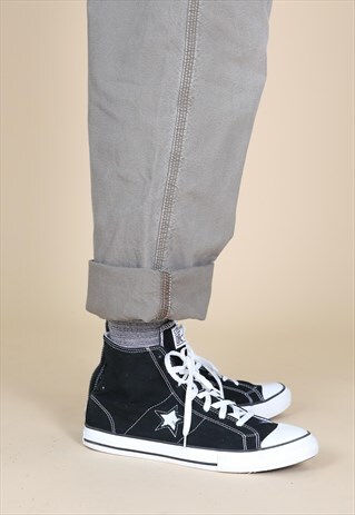 VINTAGE CONVERSE ONE STAR BLACK CHUCK TAYLOR TRAINERS
