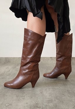 Preloved velvet high heel knee boots in brown