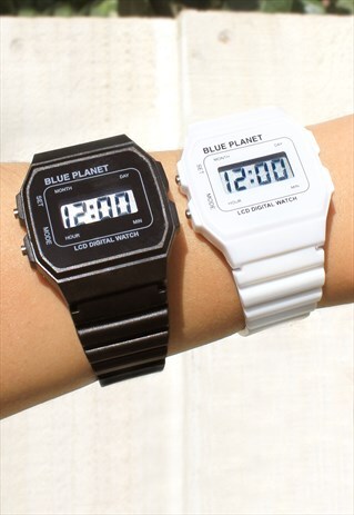 WEAR & SHARE SET OF 2 LCD WATCHES