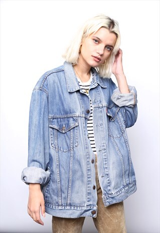 VINTAGE LEVI'S BLUE DISTRESSED DENIM JACKET