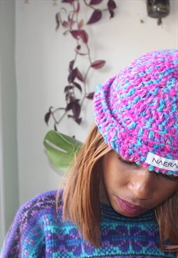 Unisex multi-colour beanie hat