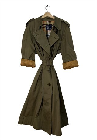 Burberry vintage oversized trench coat, Size XL