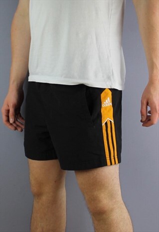 VINTAGE ADIDAS SHORTS IN BLACK WITH POCKETS, EMBROIDERED LOG
