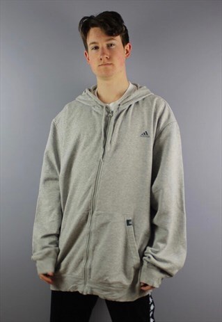 VINTAGE ADIDAS HOODIE IN GREY WITH EMBROIDERED LOGO.