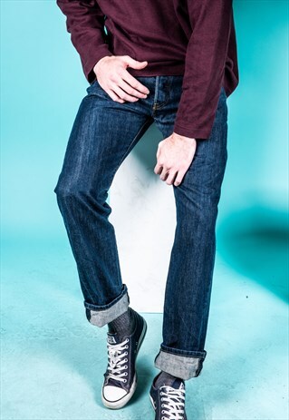 VINTAGE LEVI'S 501 JEANS IN BLUE DENIM