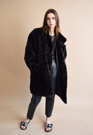VINTAGE 80'S RETRO OVERSIZED ZEBRA PATTERN FAUX FUR COAT