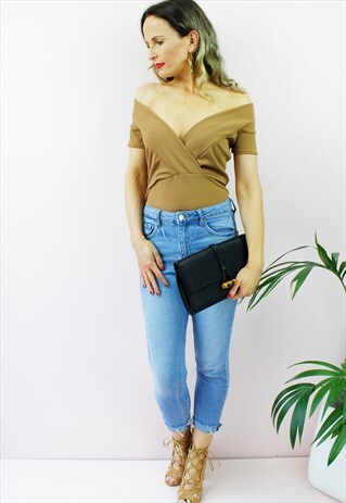 CAMEL SHORT SLEEVE BARDOT PLUNGE BLOUSE TOP
