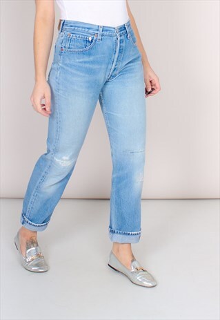 VINTAGE 90S MID RISE RIPPED LEVI'S 501 MOM JEANS
