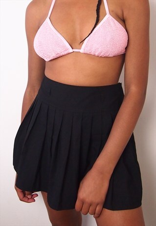 BLACK PLEATED HIGH WASTED SKIRT