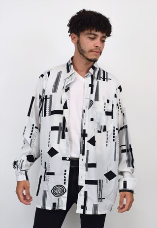 VINTAGE 90S BLACK & WHITE GEOMETRY PRINT SHIRT
