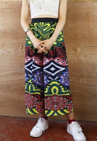 TROUSERS IN NEON CHIFFON