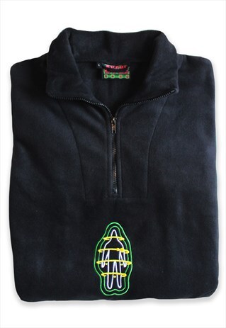 BLACK 1/4 QUATER ZIP FLEECE WITH EMBROIDERED ALIEN GRAPHIC