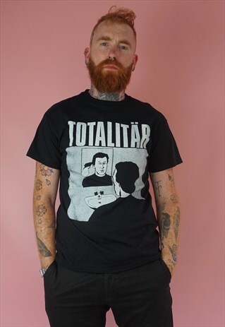 VINTAGE GILDAN BLACK T-SHIRT