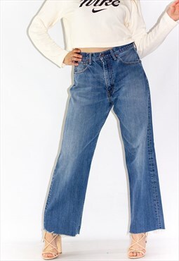 Vintage 90's Wide Leg Cropped Frayed Hem Levi Jeans