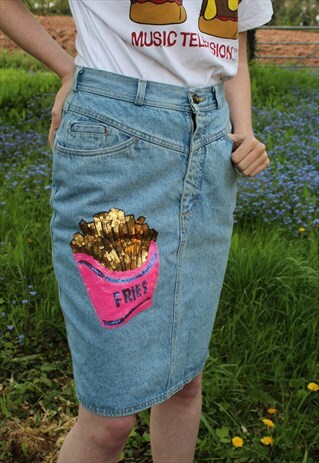 VINTAGE 90'S BLUE FESTIVAL DENIM SKIRT FRIES SEQUIN BADGE