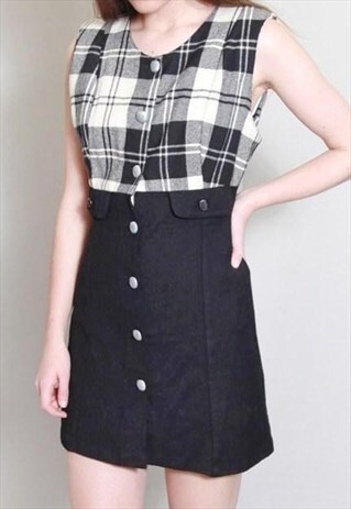 VINTAGE 1990'S BLACK AND WHITE CHECK SHIFT MINI DRESS