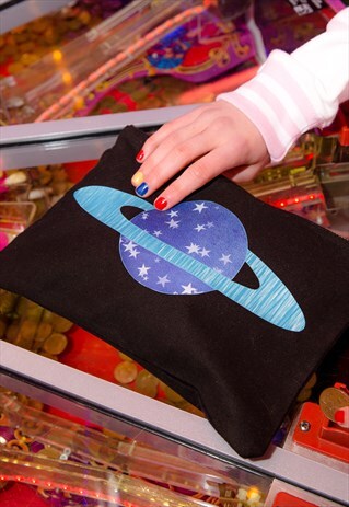 CLUTCH BAG IN BLACK WITH PLANET BLUE STARS PRINT