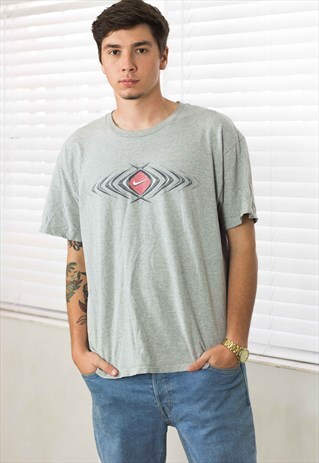 VINTAGE NIKE T-SHIRT LOGO 90S L 8.1