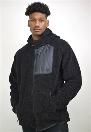 VINTAGE 90S NIKE BLACK FLEECE JACKET
