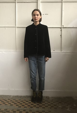 VINTAGE 80' AMAZING VELOUR BLACK JACKET WITH CUTE COLLAR