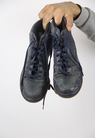 VINTAGE NIKE NAVY HIGH-TOP TRAINERS