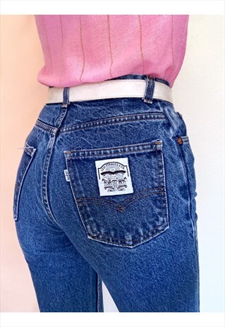 LEVIS WHITE TAB STRAIGHT LEG JEANS