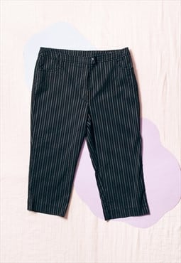 Vintage Capri Pants Y2K Shorts in Pinstriped Black