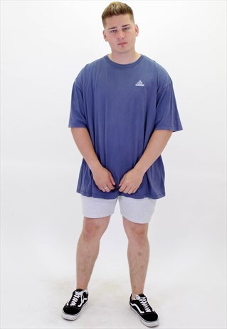 VINTAGE ADIDAS T-SHIRT