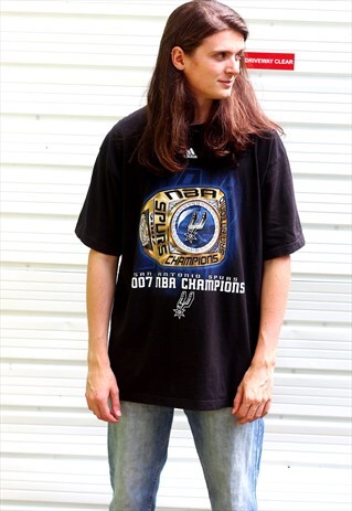 VINTAGE BLACK GRAPHIC ADIDAS NBA PRINT T-SHIRT