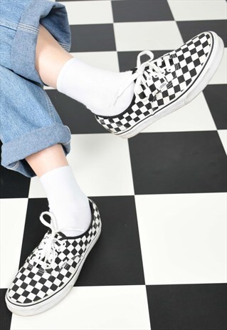 UNISEX CHECKER BOARD AUTHENTIC BLACK AND WHITE VANS TRAINERS