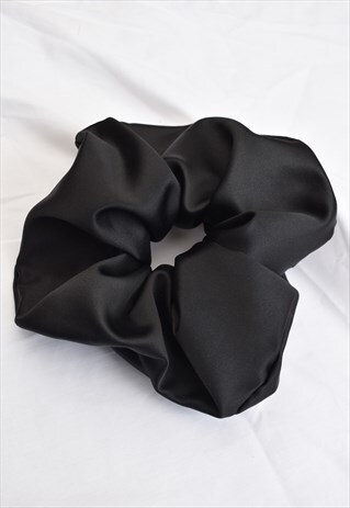 EXTRA LARGE BLACK SCRUNCHIE