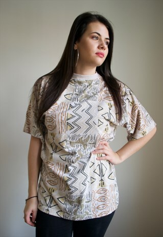 VINTAGE 90'S PATTERNED T-SHIRT