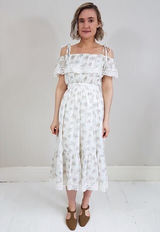 VINTAGE 70'S WHITE DITZY FLORAL OFF SHOULDER TIE STRAP DRESS