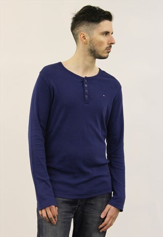 VINTAGE 1990S BLUE LONG-SLEEVED TOMMY HILFIGER T-SHIRT
