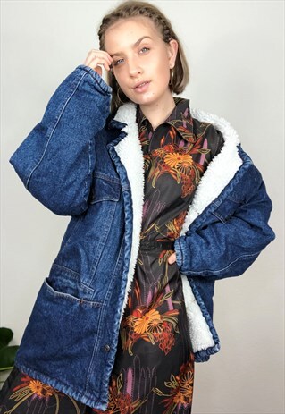 VINTAGE LEVIS SHERPA JACKET