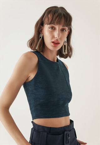 TEXTURED CROPPED BLOUSE