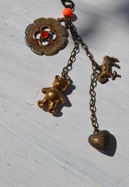 Deadstock heart/horse/bear/flower with crystals charm chain