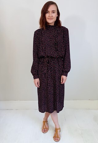 VINTAGE 80'S BLACK AND RED SMALL APPLE PRINT RUFFLE DRESS