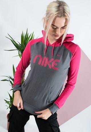 NIKE HOODIE IN GREY WITH PINK SLEEVES.