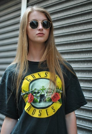 VINTAGE OVERSIZED GUNS N ROSES BAND TSHIRT