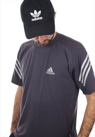 VINTAGE ADIDAS SMALL LOGO T SHIRT TEE