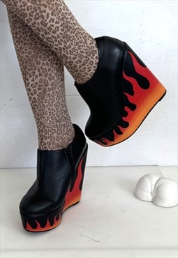 Vintage Y2K platform flaming ankle boots in black & red