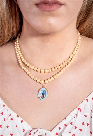 VINTAGE ROSITA FAUX PEARL NECKLACE WITH BLUE PENDANT