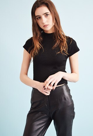 90'S RETRO GRUNGE MINIMALIST CROP TOP