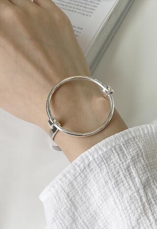 OPEN CIRCLE STERLING SILVER BRACELET