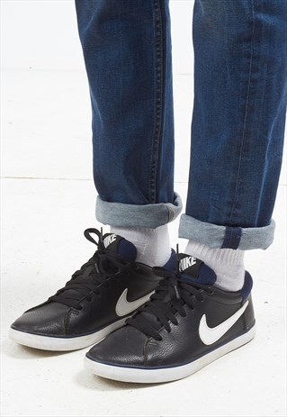 VINTAGE BLACK NIKE LEATHER TRAINERS