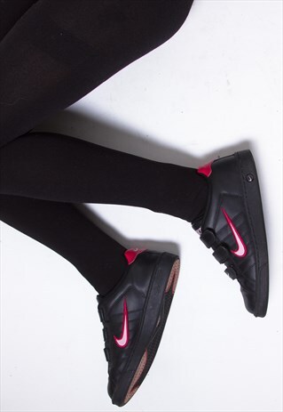 VINTAGE 90S NIKE VELCRO STRAPS TRAINERS ID:9029