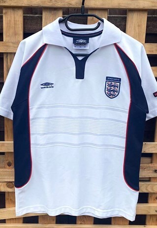Vintage Umbro England 2003 football shirt small 