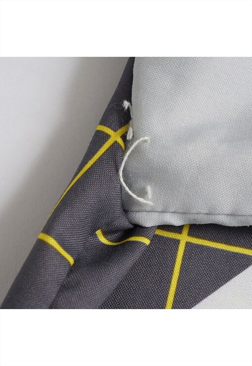 garment image