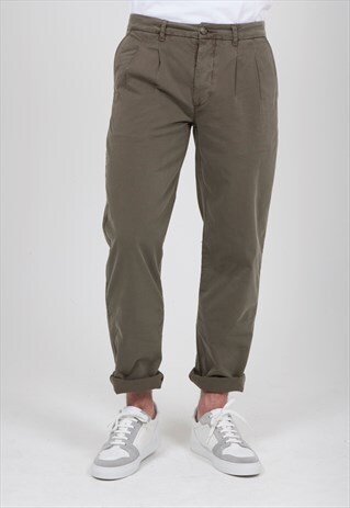 CENTRE FRONT WIDE LEG TROUSERS WITH DOUBLE PLEATS